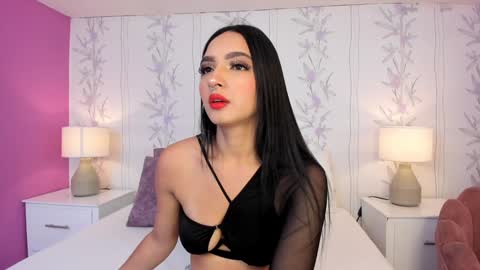 Mia Sweetth online show from 01.13.25