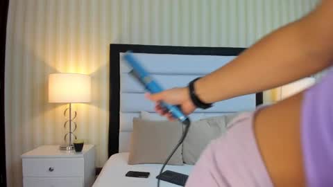 Mia Sweetth online show from 02.18.25