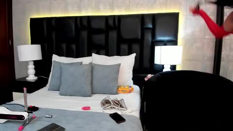 Mia Sweetth online show from 02.26.25