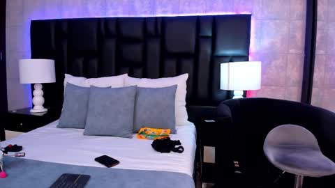 Mia Sweetth online show from 03.03.25