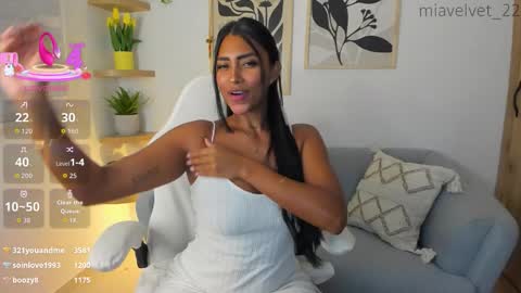 Snapshot of miavelvet_22 chatting on 01.10.26 Mia Velvet online show from 01.10.26