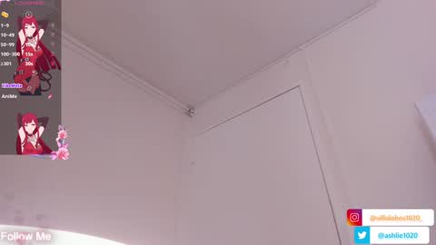 Mia Villalobos online show from 01.20.25