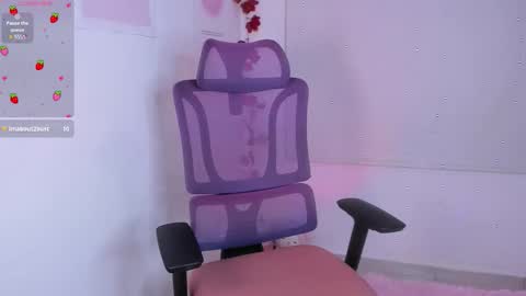 Mia Wilsson online show from 11.14.25