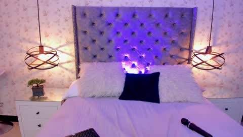 Mia winx  online show from 12.24.24