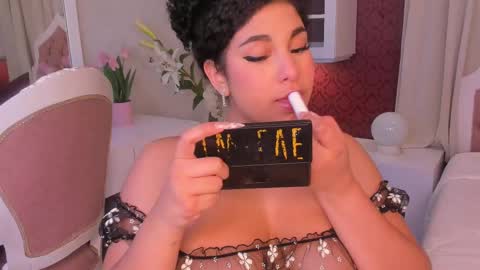 Snapshot of miawoderfull chatting on 03.10.25 Mia online show from 03.10.25