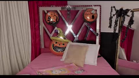 micaelahott_ online show from 10.19.25