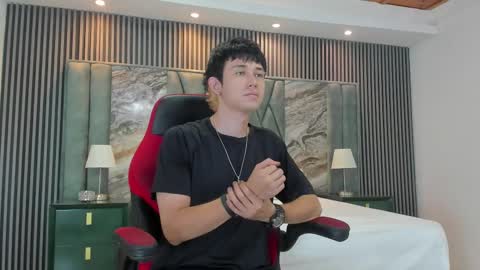 Michael online show from 10.05.25