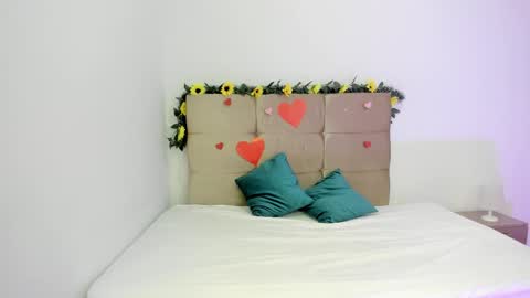 Snapshot of michael_and_sharon chatting on 02.28.25 Micky and Sharon online show from 02.28.25