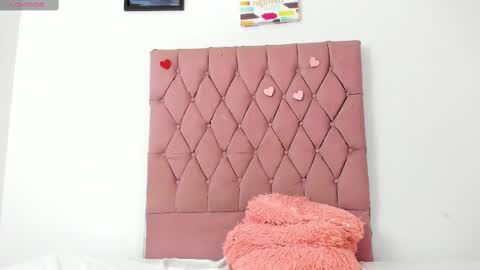 Snapshot of michael_and_sharon chatting on 10.09.25 Micky and Sharon online show from 10.09.25