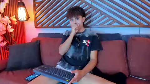 michael_banks online show from 08.08.26