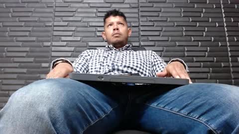 Michael Daviss online show from 01.08.25