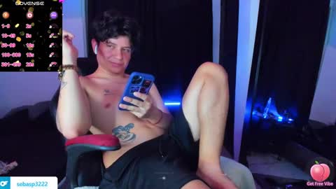 michael independent model  online show from 12.03.24