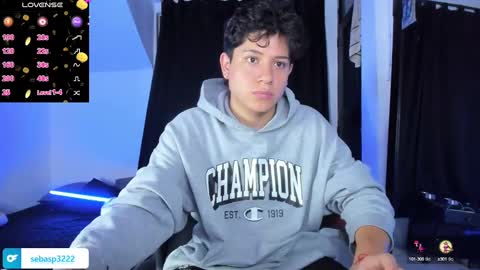 michael independent model  online show from 01.04.25