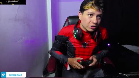 michael independent model  online show from 10.14.25