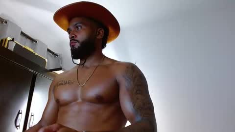 Snapshot of michael_maximo chatting on 02.04.26 maximo online show from 02.04.26