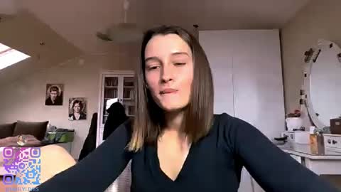 Emily online show from 10.27.25