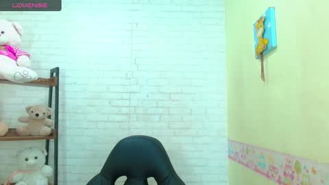 Snapshot of michael_twuis chatting on 12.28.24 I AM MICHAEL online show from 12.28.24