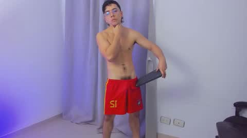 Snapshot of michaelferrel chatting on 11.21.25 Mike online show from 11.21.25