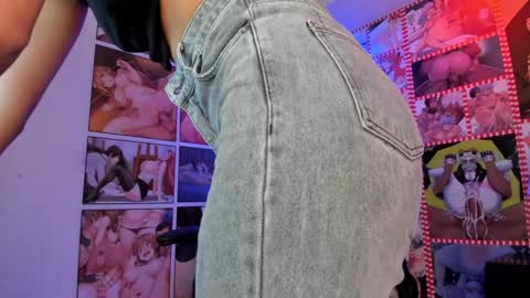 Snapshot of michel_lopez18 chatting on 01.25.25 michel_lopez18 online show from 01.25.25