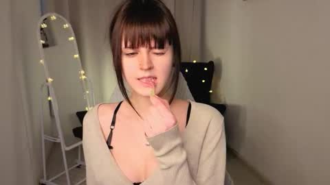 Snapshot of michelewild chatting on 02.14.26 Michele online show from 02.14.26