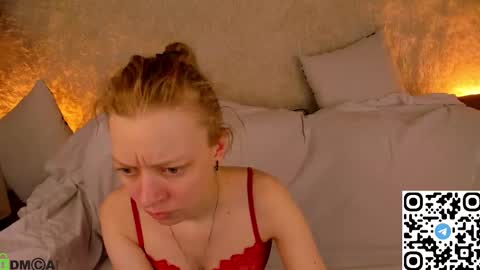 Snapshot of michelle_blond chatting on 03.17.26 michelle_blond online show from 03.17.26