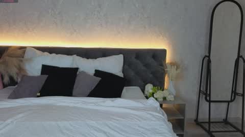 Snapshot of michelle_blond chatting on 04.01.26 michelle_blond online show from 04.01.26