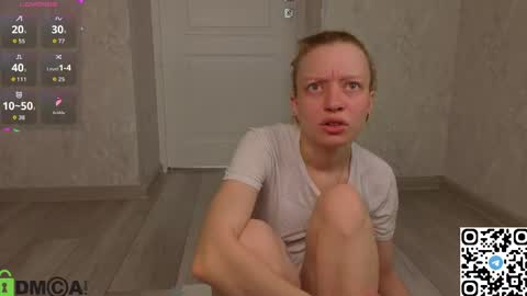Snapshot of michelle_blond chatting on 04.21.26 michelle_blond online show from 04.21.26