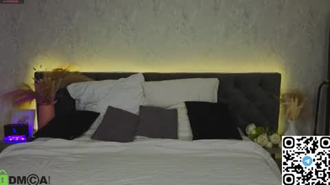 Snapshot of michelle_blond chatting on 04.25.26 michelle_blond online show from 04.25.26