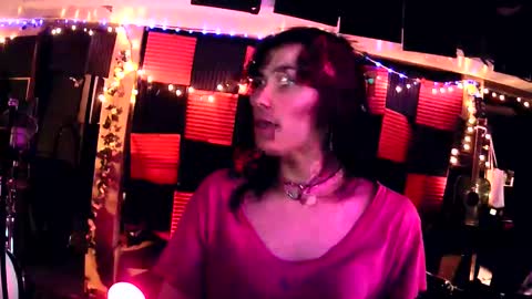 Snapshot of michelle_flowers chatting on 03.05.25 michelle_flowers online show from 03.05.25