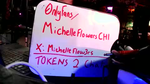 Snapshot of michelle_flowers chatting on 11.11.25 michelle_flowers online show from 11.11.25