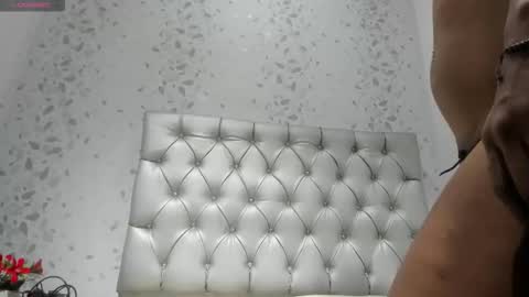 Snapshot of michelle_perla chatting on 10.18.25 michelle perla online show from 10.18.25