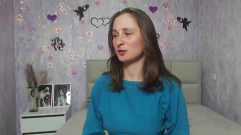 Snapshot of michellee11 chatting on 03.03.25 Michel online show from 03.03.25