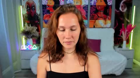 Snapshot of michelleortis chatting on 11.22.25 MichelleOrtis online show from 11.22.25