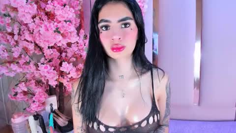 Snapshot of michellespencer1 chatting on 11.24.25 Michelle online show from 11.24.25