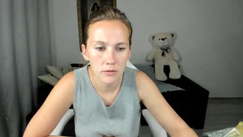 Snapshot of michellewoitsik chatting on 05.25.26 Michelle online show from 05.25.26