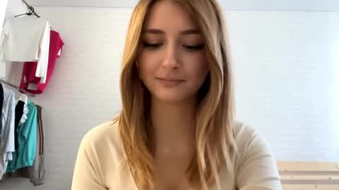 Jenny online show from 05.12.26