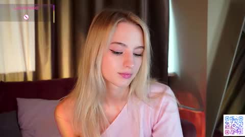 Snapshot of mickeydior chatting on 09.09.25 mickeydior online show from 09.09.25