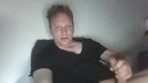 mickkxl online show from 04.20.26