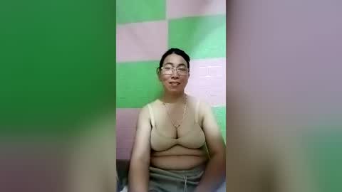 Snapshot of mickye00 chatting on 06.22.26 Miky online show from 06.22.26
