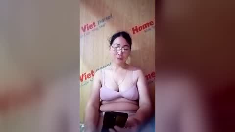 Snapshot of mickye00 chatting on 06.23.26 Miky online show from 06.23.26