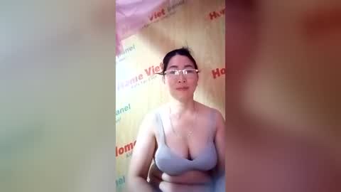 Snapshot of mickye00 chatting on 06.24.26 Miky online show from 06.24.26
