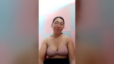 Snapshot of mickye00 chatting on 07.15.26 Miky online show from 07.15.26