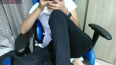 Snapshot of miculohot chatting on 04.22.26 vanesa sexy online show from 04.22.26