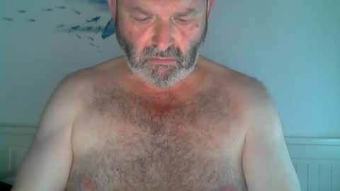 Snapshot of midhir chatting on 06.27.26 kike online show from 06.27.26