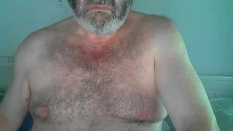 Snapshot of midhir chatting on 07.10.26 kike online show from 07.10.26
