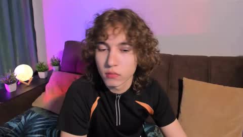 Snapshot of midnight_answer chatting on 01.11.26 Max online show from 01.11.26