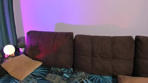 Snapshot of midnight_answer chatting on 02.21.26 Max online show from 02.21.26