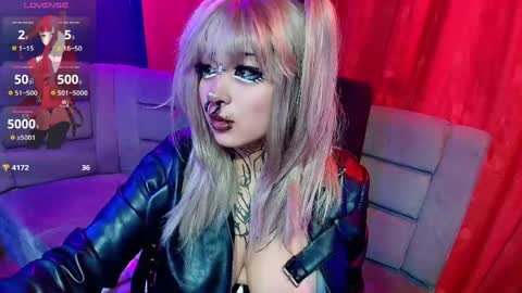 Snapshot of midnight_gothspell chatting on 05.28.26 Agatha online show from 05.28.26