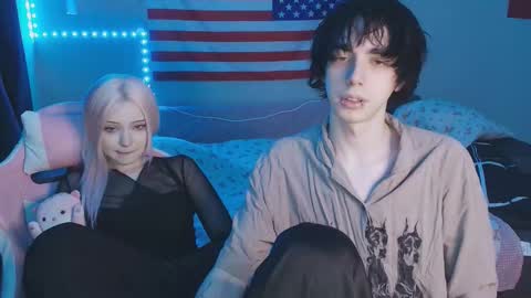 Snapshot of midnight_memories chatting on 02.05.26 Kai and Angel online show from 02.05.26