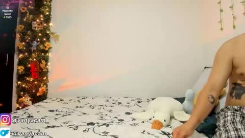 Snapshot of midnight_vk chatting on 12.03.25 VanyaKlaus online show from 12.03.25